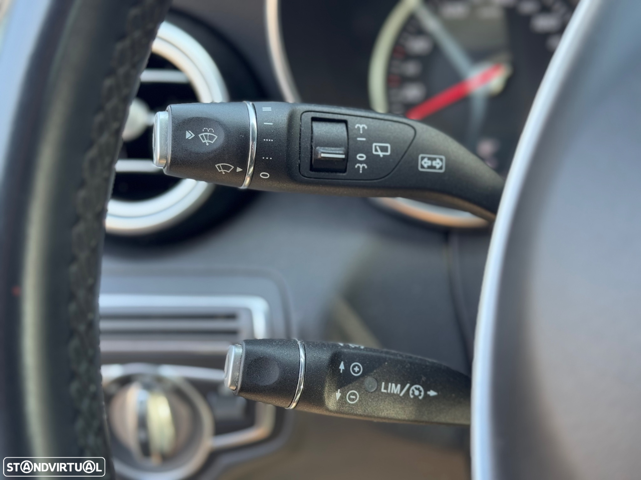 Mercedes-Benz C 220 d AMG Line - 16
