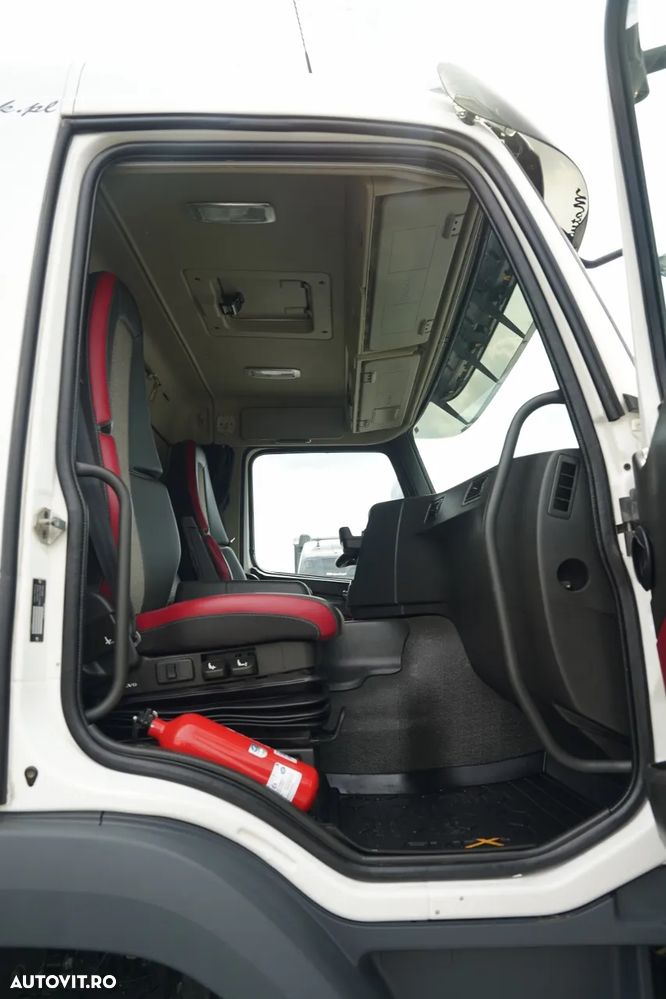 Volvo FMX 460 / 8x4 / BASCULATOR SPATE / CLAPETĂ HIDRAULICĂ / I-SHIFT / PERDĂ ELECTRICĂ / EURO 6 / - 37