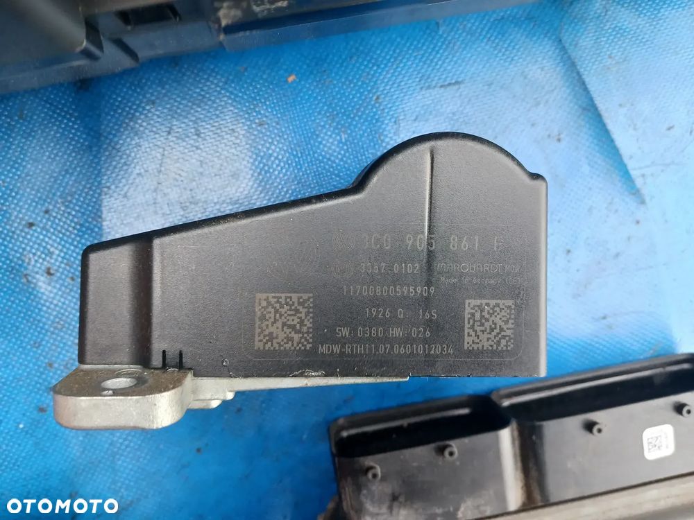 Zestaw startowy Volkswagen Passat B6 03G906018CE 2.0TDI 140KM 5WP45610AC Licznik stacyjka moduł 3c0907530C Blokada kierownicy 3c0905861f - 4