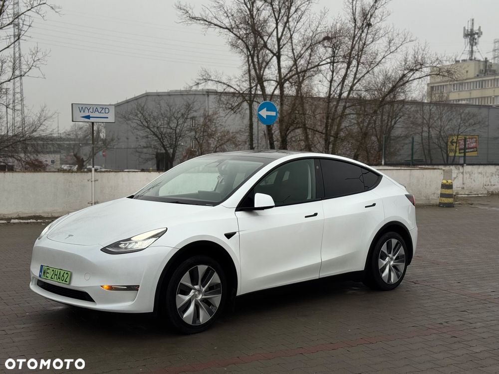 Tesla Y Long Range Dual Motor AWD - 1