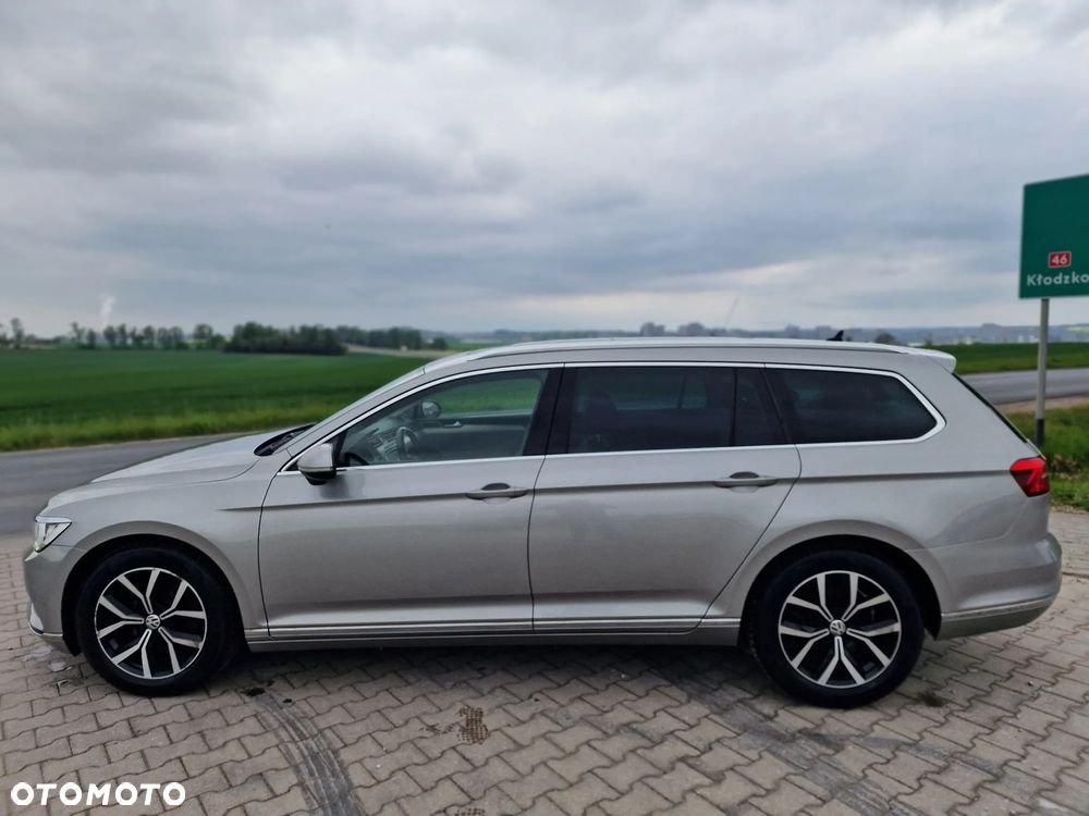 Volkswagen Passat 1.6 TDI (BlueMotion Technology) DSG Comfortline - 16