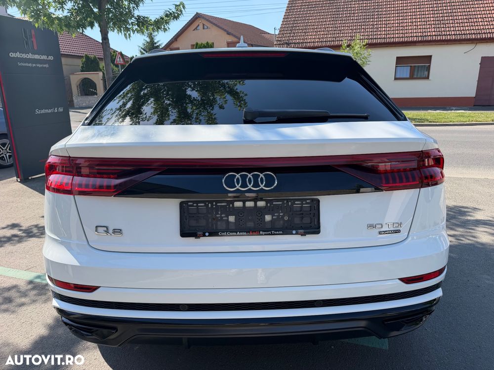 Audi Q8 - 10