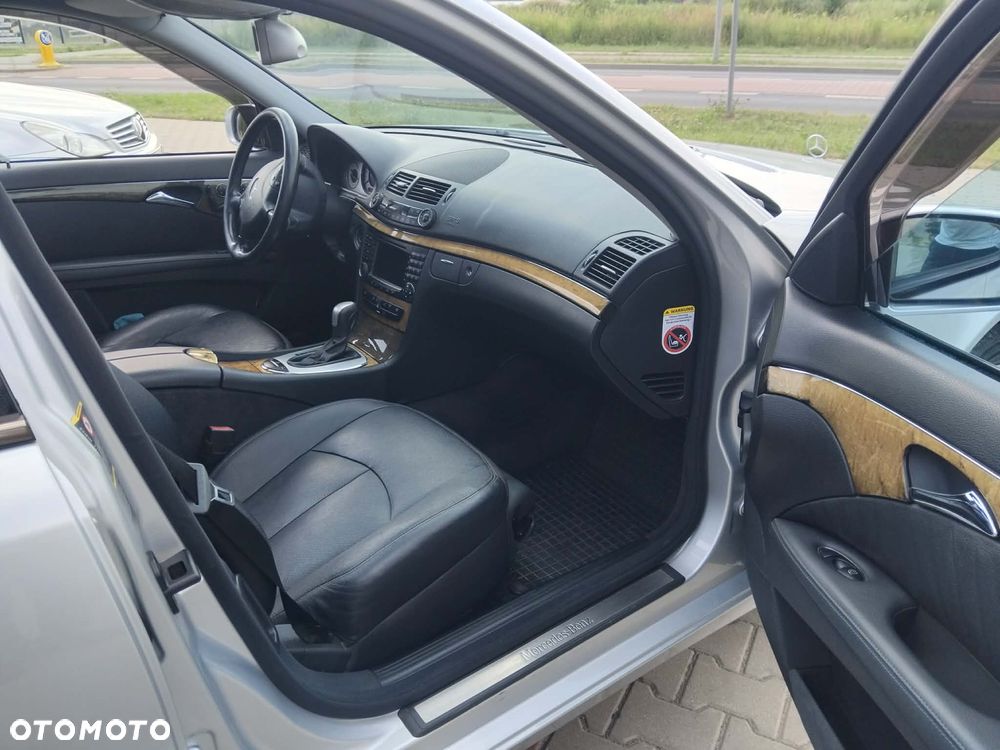 Mercedes-Benz Klasa E 320 CDI 4-Matic Avantgarde - 9