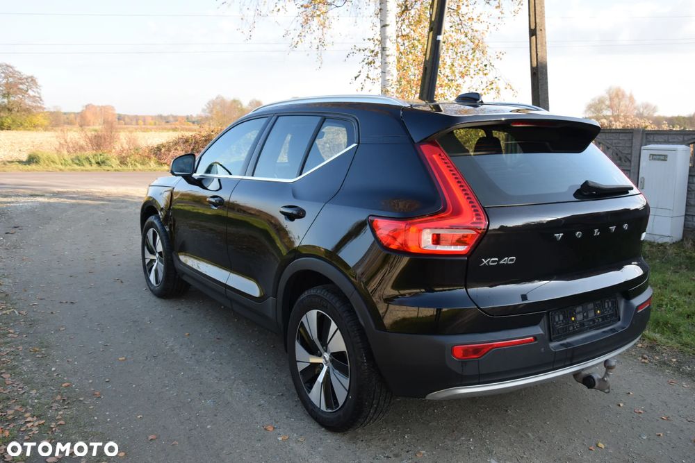 Volvo XC 40 T5 Twin Engine DKG Momentum Pro - 4