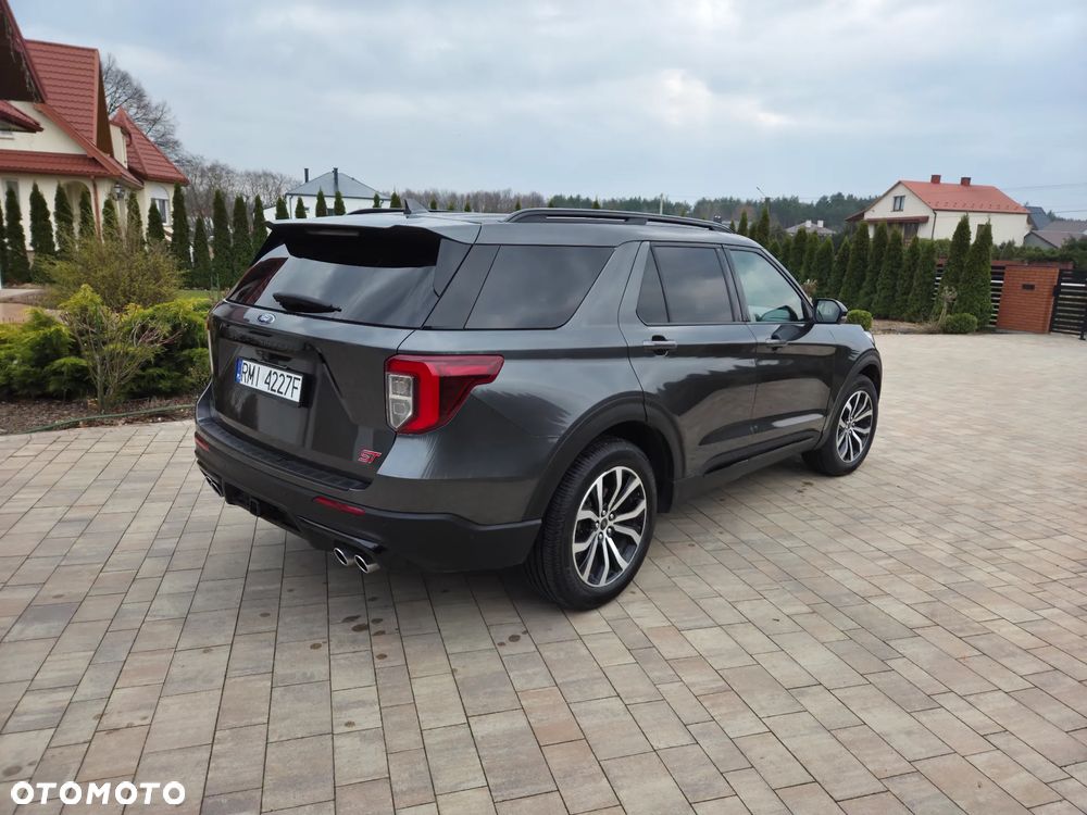 Ford Explorer - 2