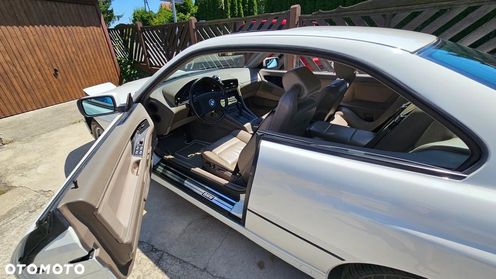 BMW Seria 8 - 25