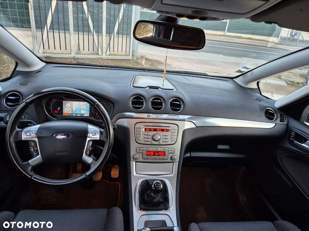 Ford S-Max 2.0 TDCi Ambiente - 17