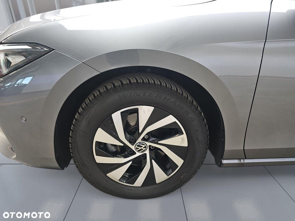 Volkswagen Passat - 35
