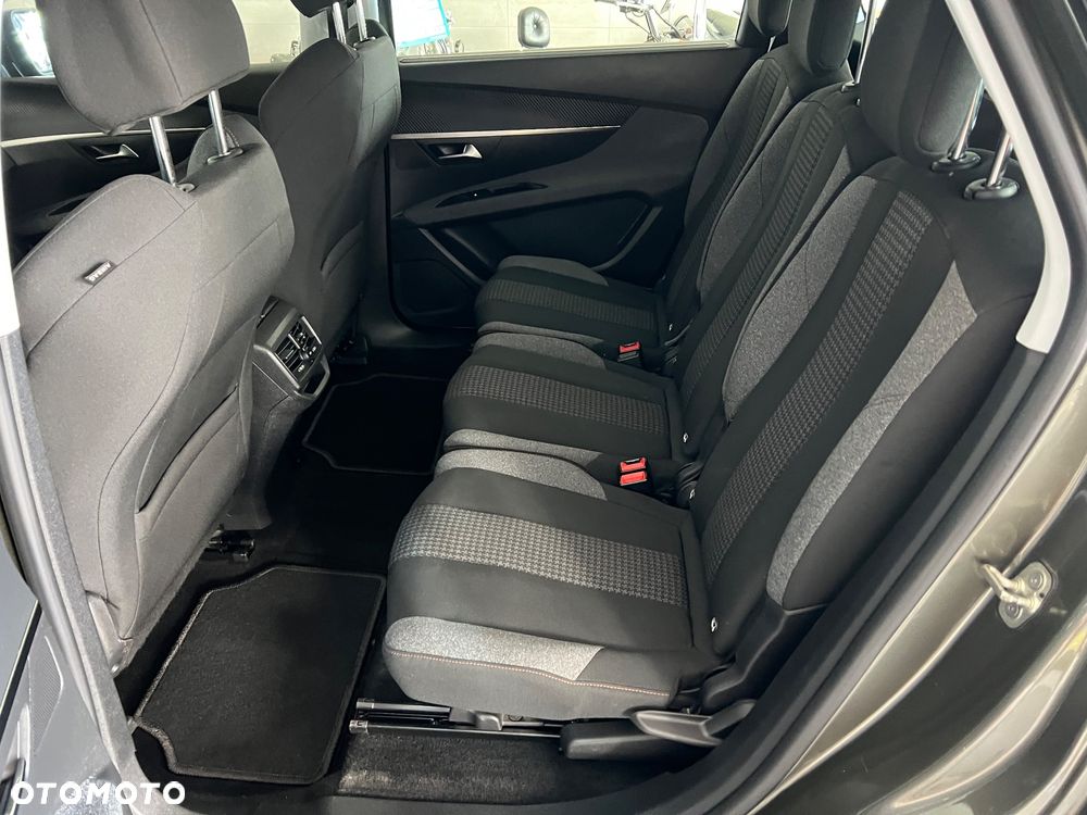 Peugeot 5008 PureTech 130 Stop & Start Allure Business-Paket - 18