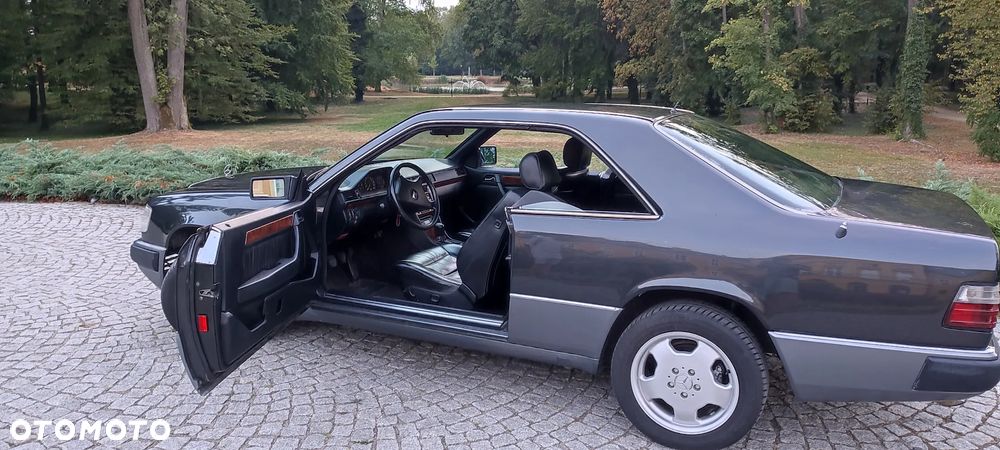 Mercedes-Benz W124 (1984-1993) - 1