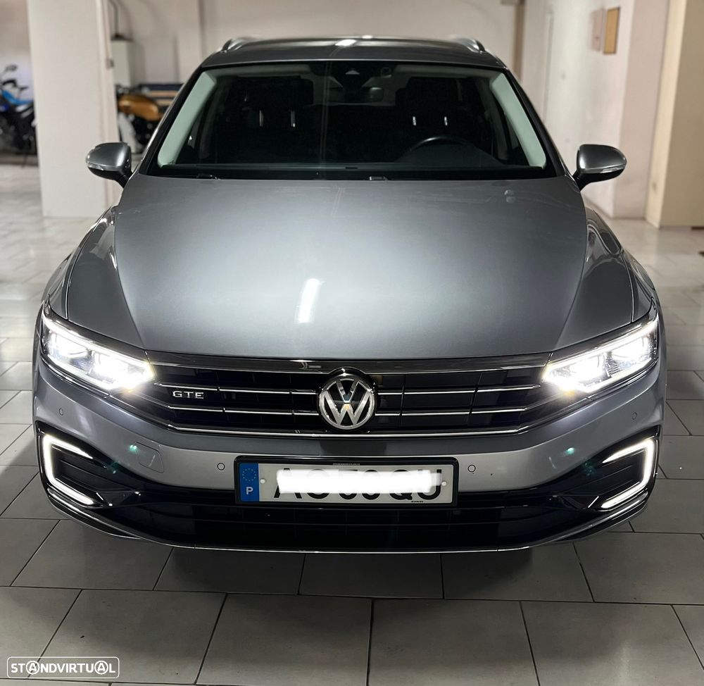 VW Passat Variant - 18