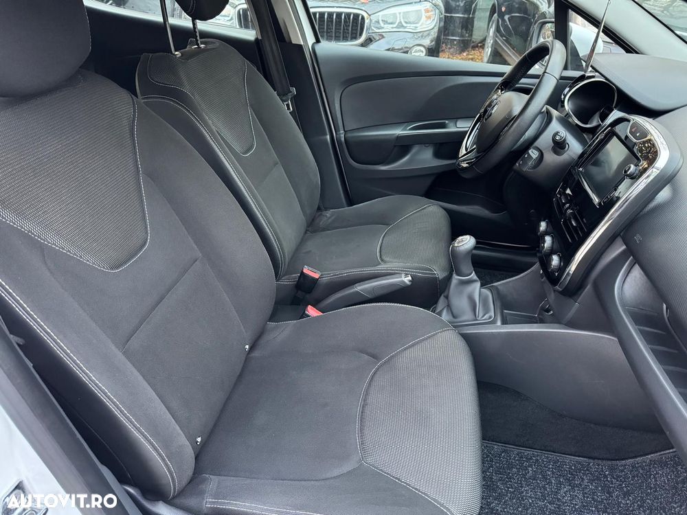 Renault Clio - 12