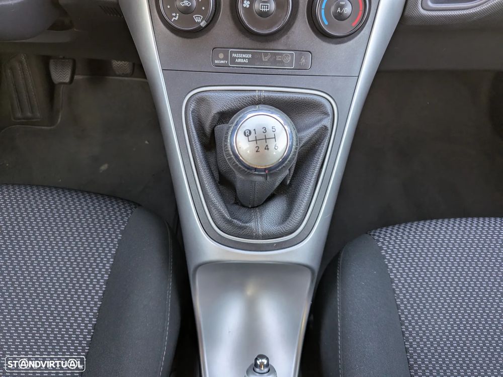 Toyota Auris 1.4 D-4D Comfort - 12