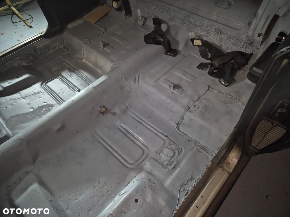 Ford Inny - 23