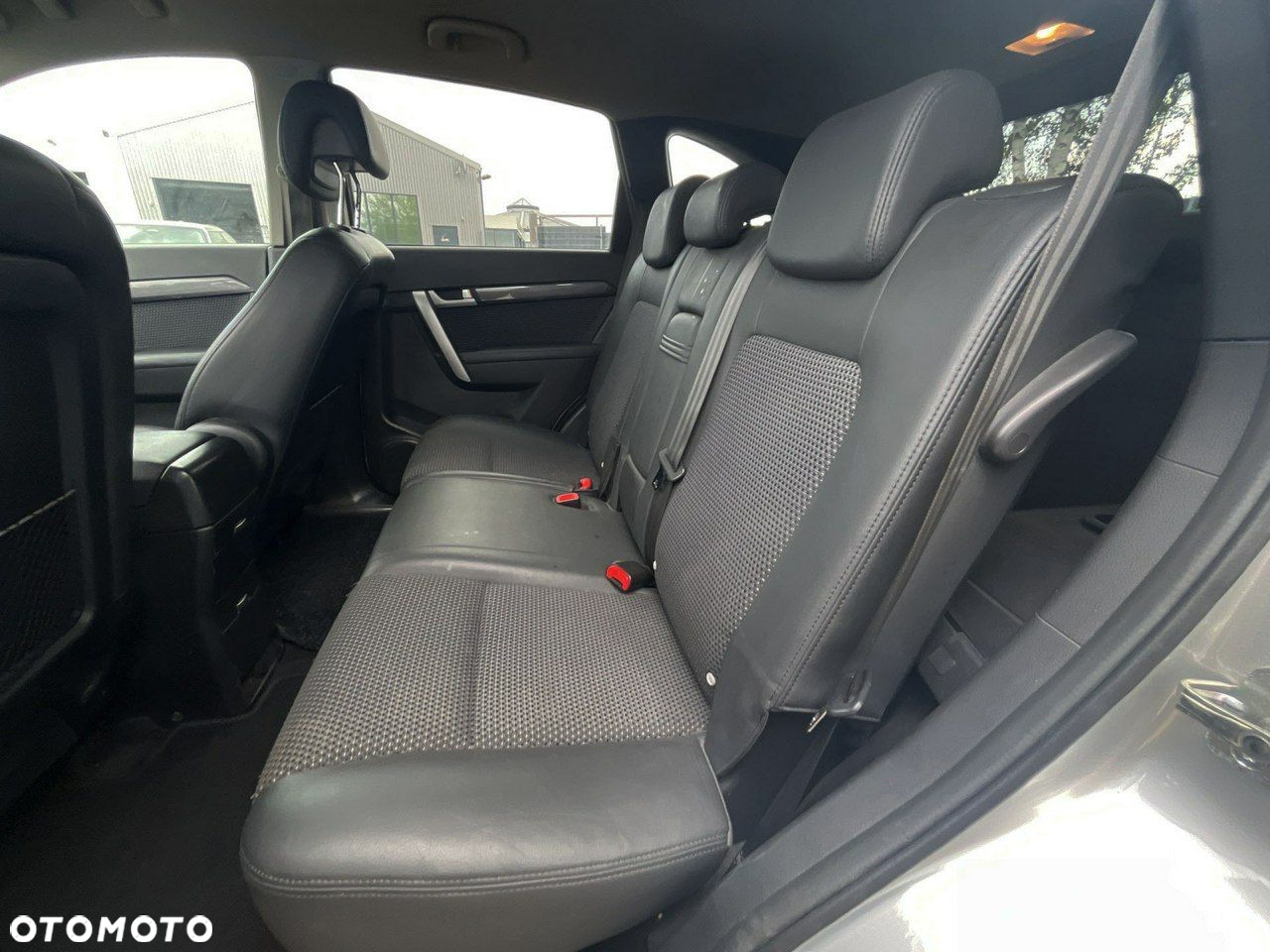 Chevrolet Captiva 2.0 2WD 5 Sitzer LS - 9