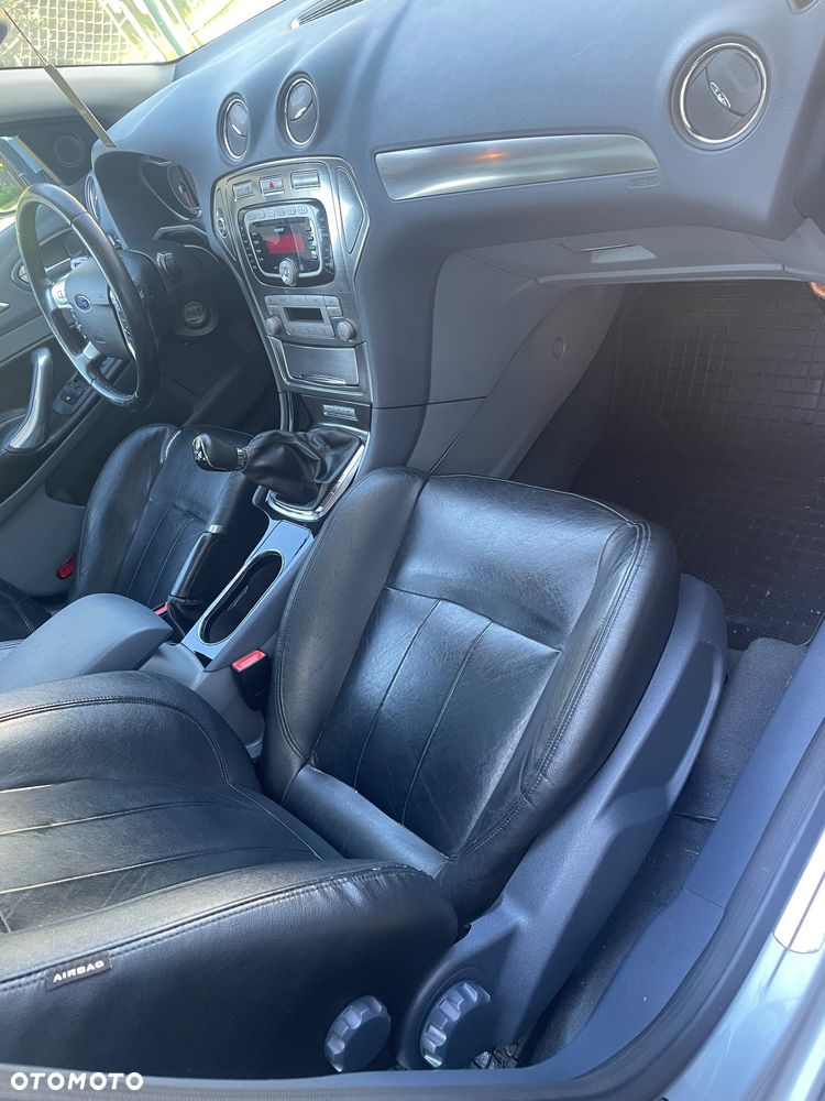 Ford Mondeo - 14