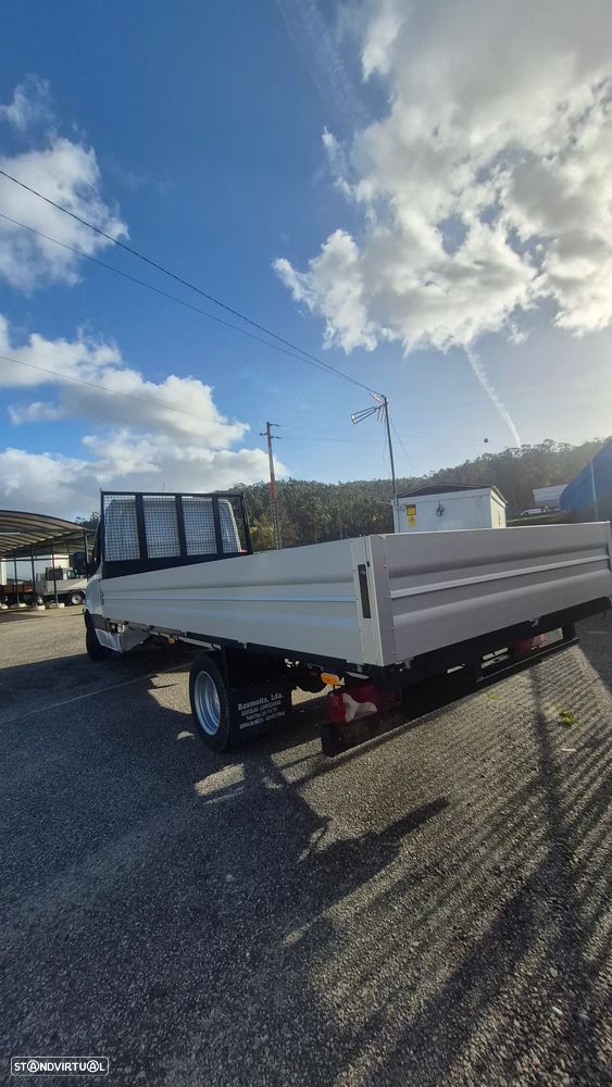 Mercedes-Benz Sprinter - 4