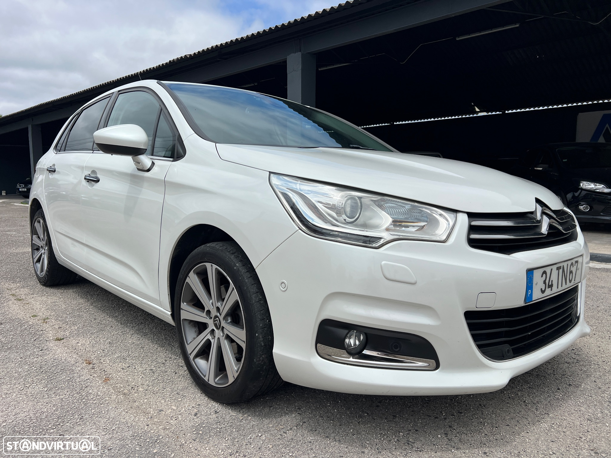 Citroën C4 1.6 BlueHDi Shine - 36