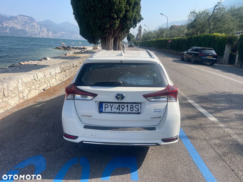Toyota Auris Hybrid 135 Premium - 5