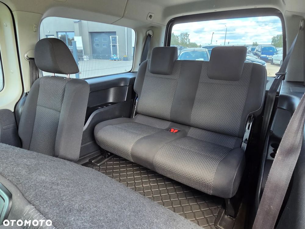 Volkswagen Caddy 2.0 (7-Si.) Maxi Family - 14