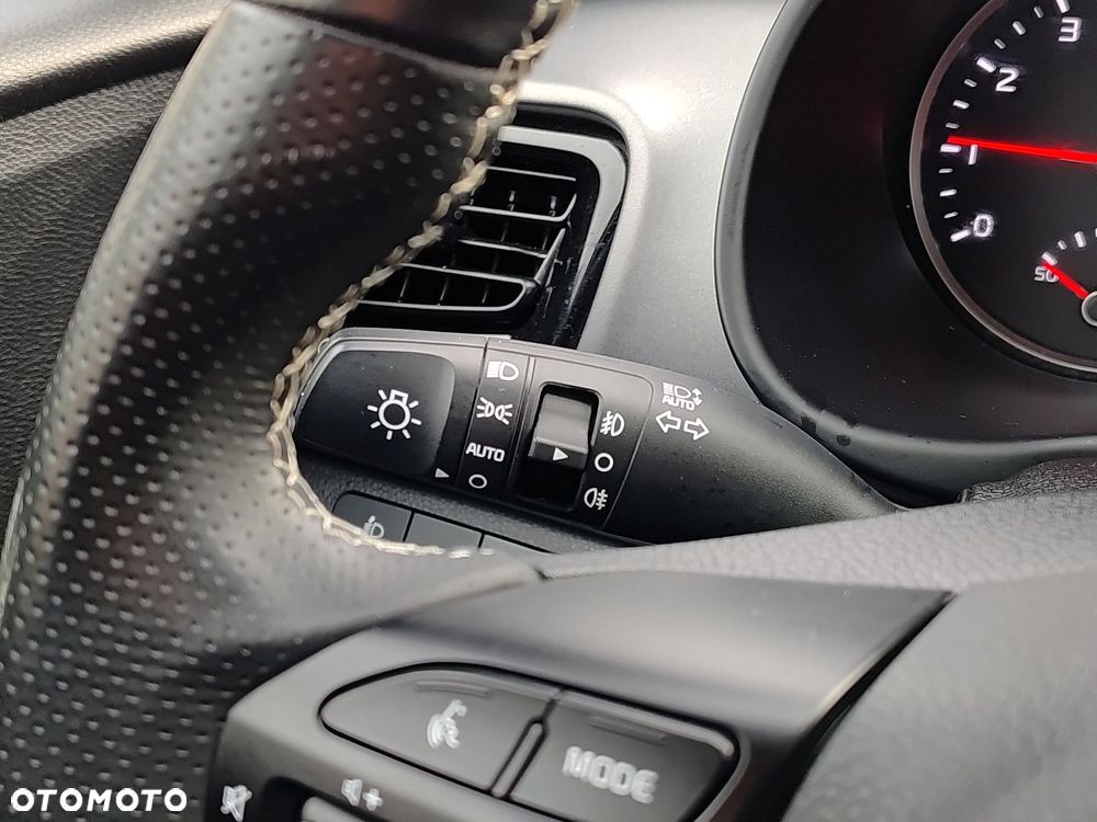 Kia Stonic 1.0 T-GDI L Business Line - 21