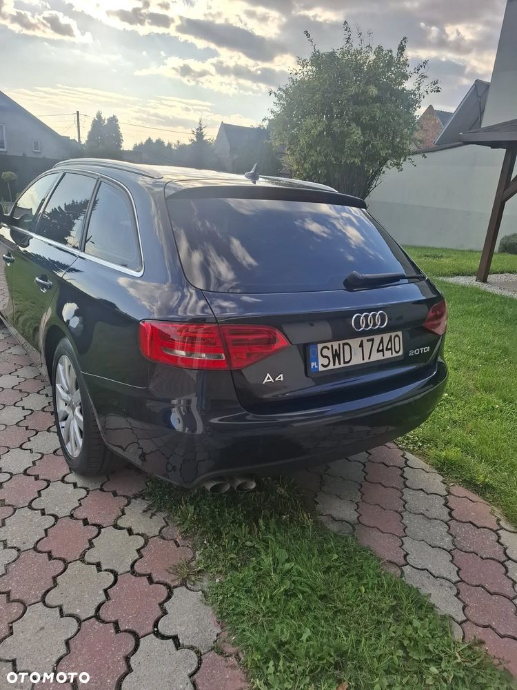 Audi A4 Avant 2.0 TDI - 14