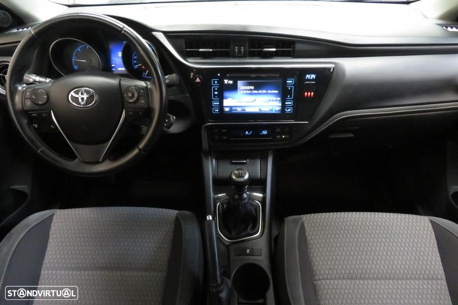 Toyota Auris 1.4 D-4D Com. +P.Sport+Navi - 10
