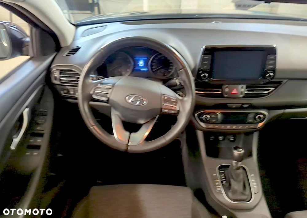 Hyundai i30 1.5 T-GDI 48V Comfort DCT - 5