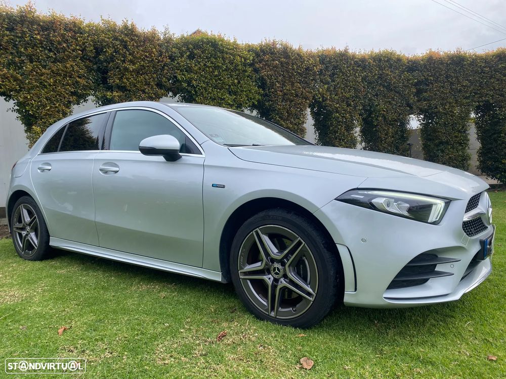 Mercedes-Benz A 250 e AMG Line - 2