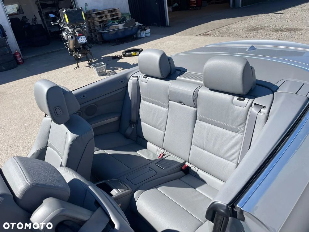 BMW Seria 3 335i - 23