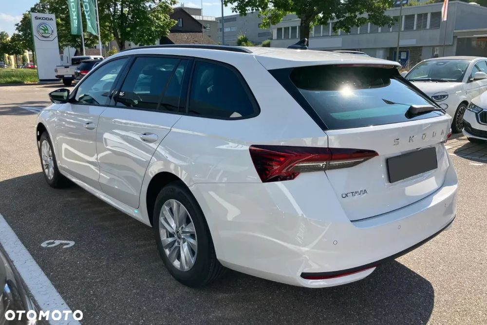 Skoda Octavia 1.5 TSI mHEV Drive Selection DSG - 10