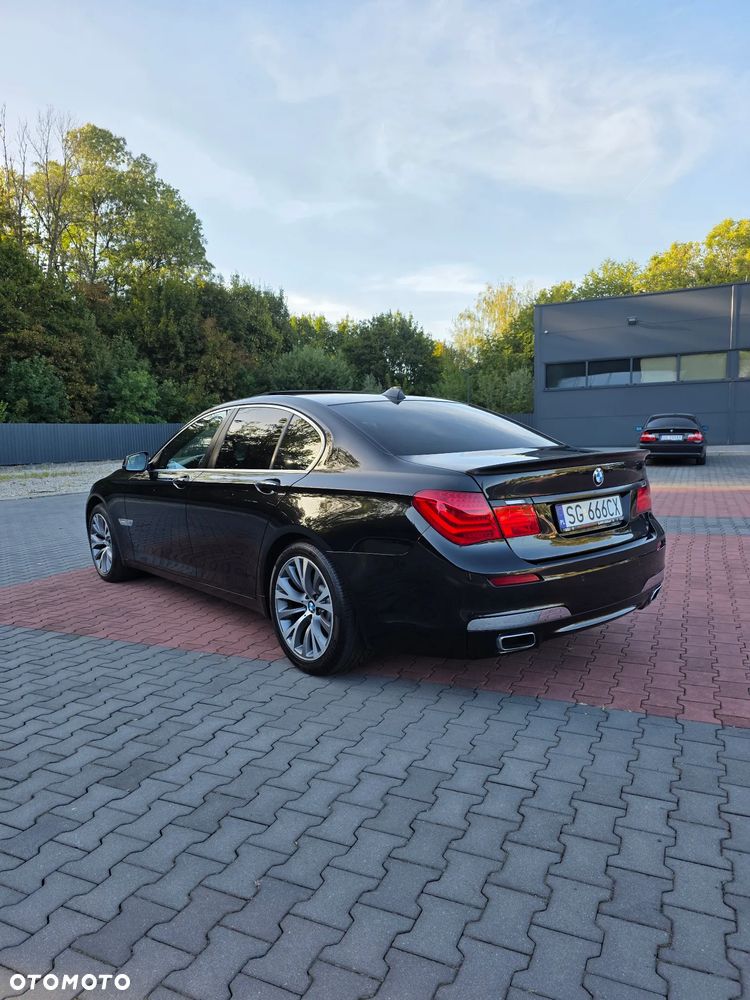 BMW Seria 7 740d xDrive - 8