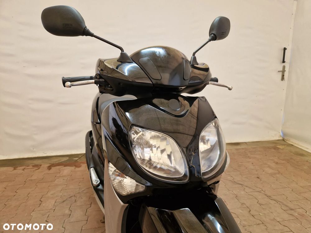 Yamaha X-max - 11