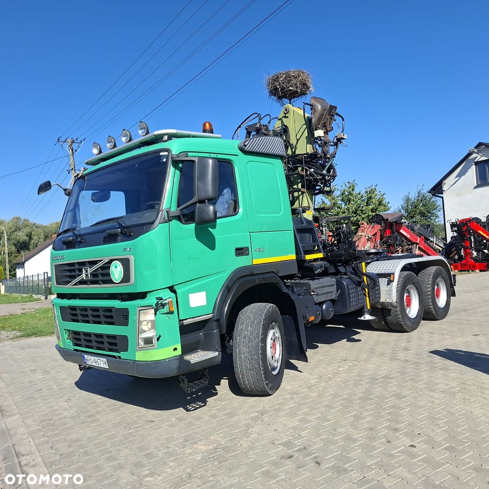 Volvo FM 6x6  2010 rok całe resor Hds Loglift 265Z5 95A  do drewna drzewa lasu dłużycy 2010 - 2