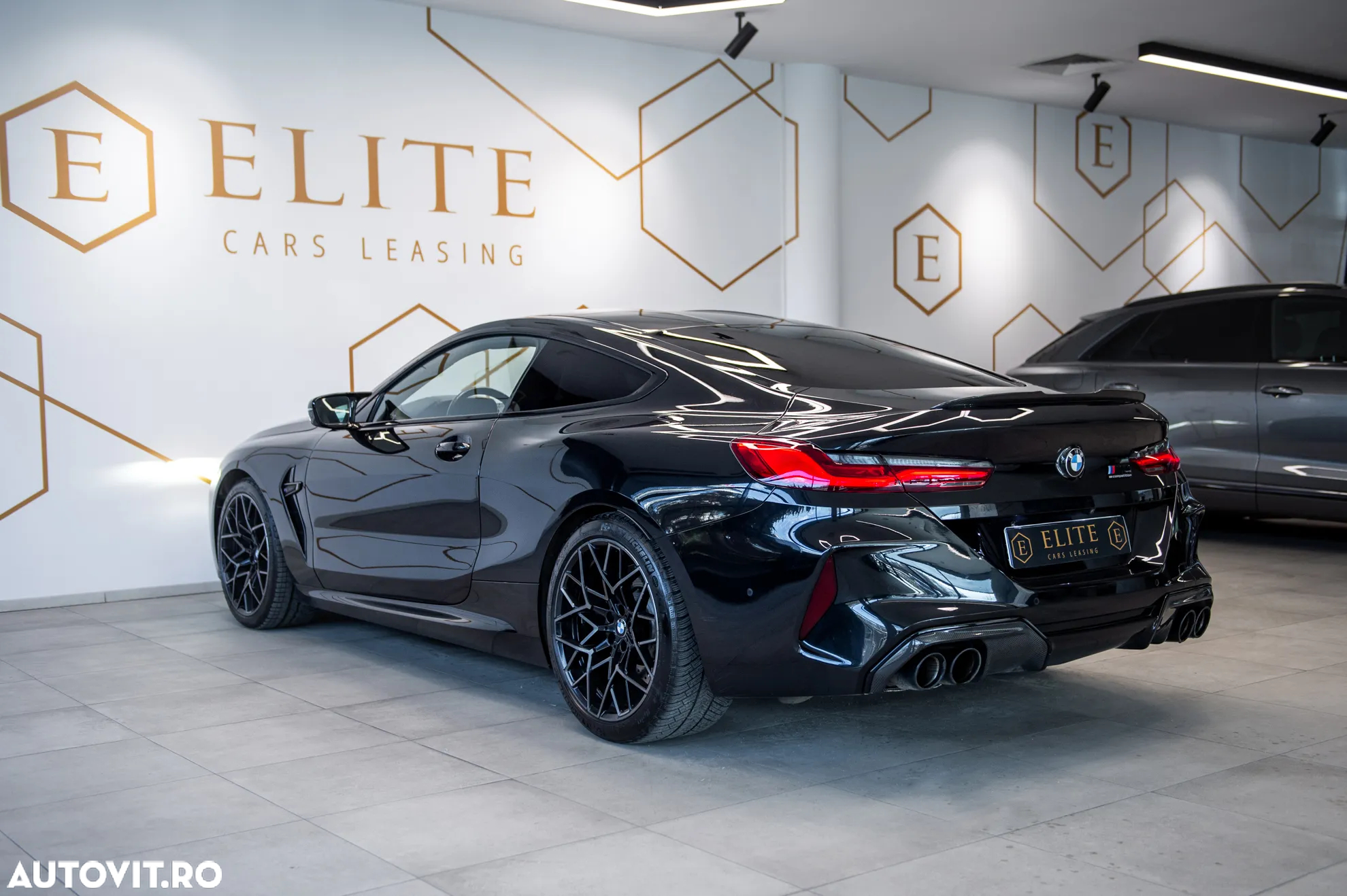 BMW M8 Competition - 5