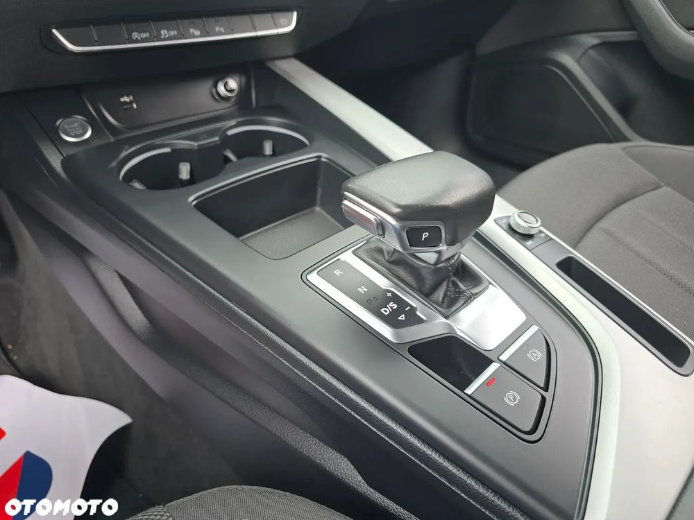 Audi A4 Avant 35 TDI S tronic - 36