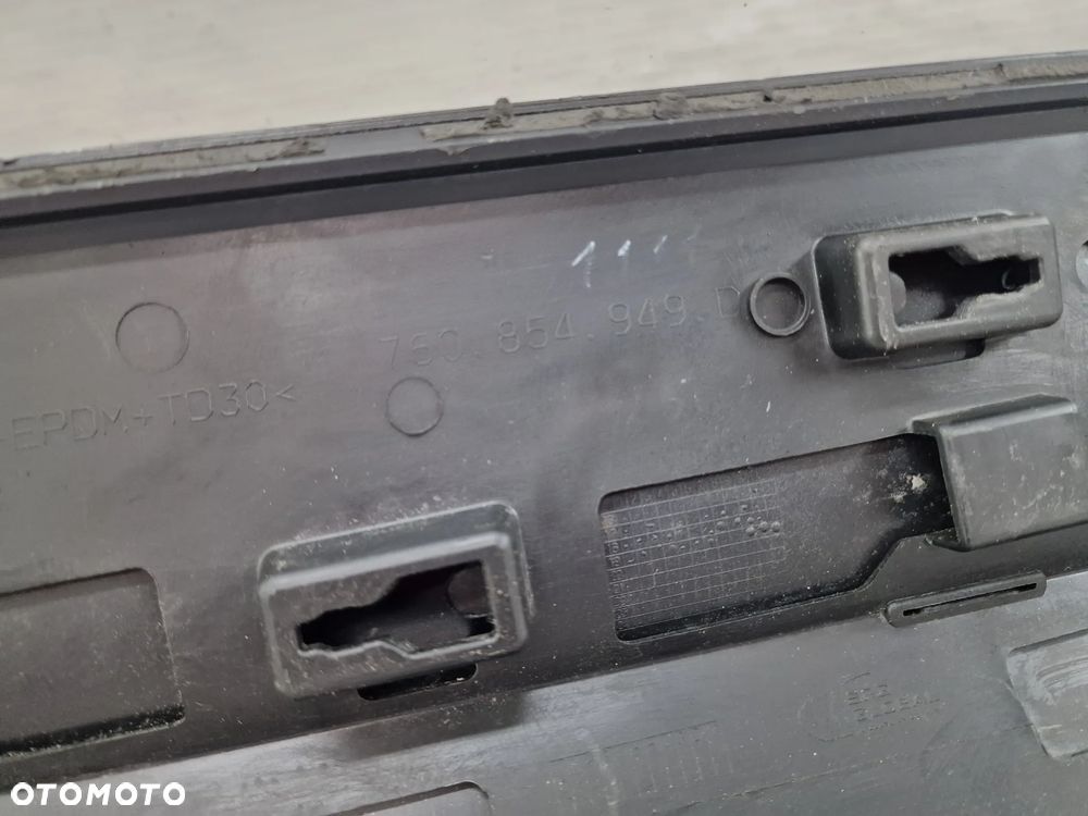 VW TOUAREG III 3 760 R-LINE 17- LEWA LISTWA DRZWI TYLNA TYLNIA TYŁ , NR 760854949D , GRAFITOWY METALIK / SZARY , NR AUKCJI LD2 - 11