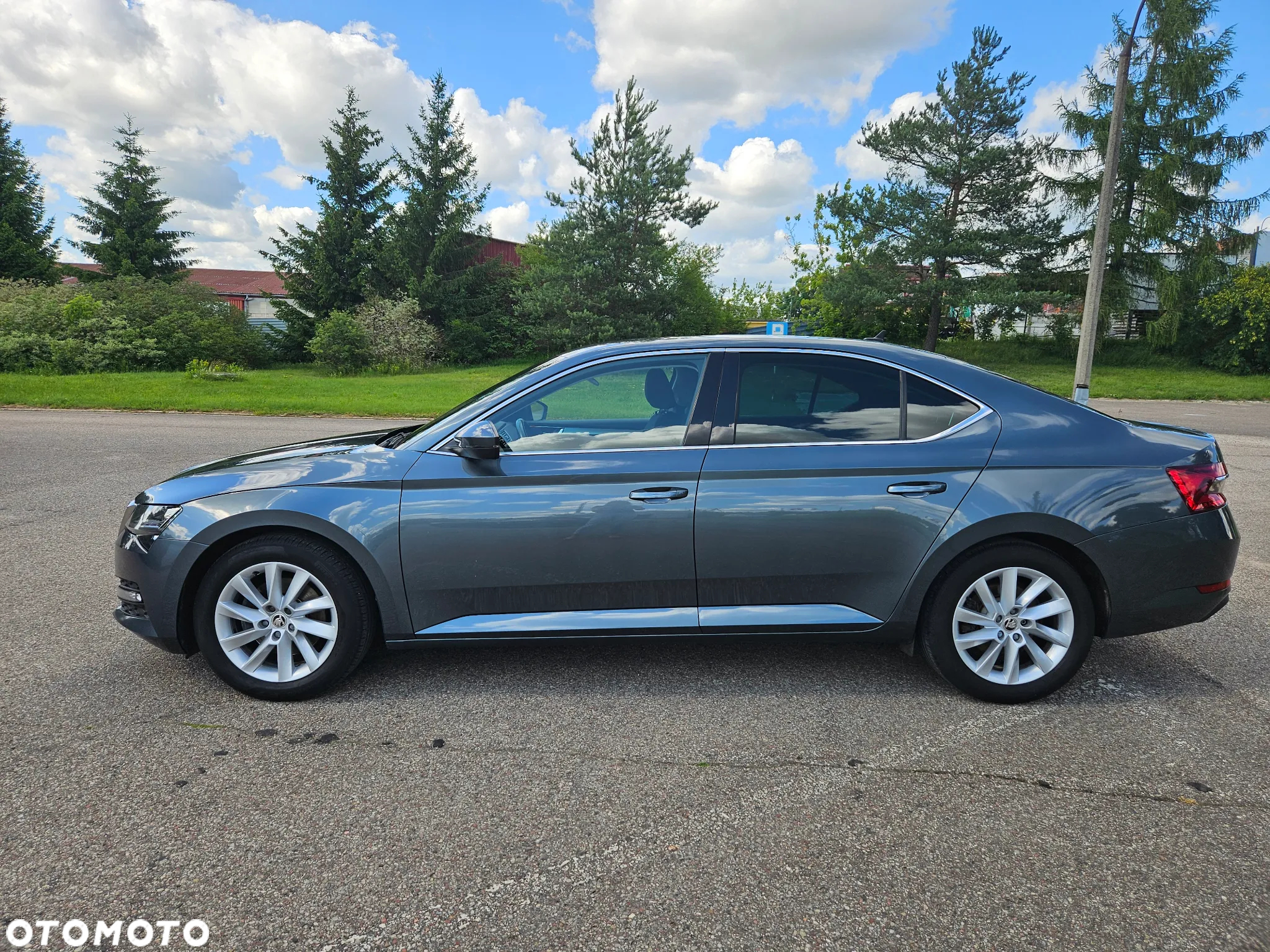 Skoda Superb 2.0 TDI Ambition - 9