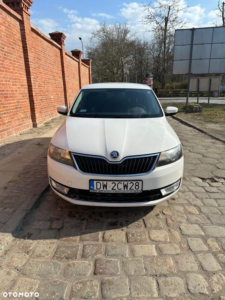 Skoda RAPID 1.6 TDI DPF Ambition Max - 2