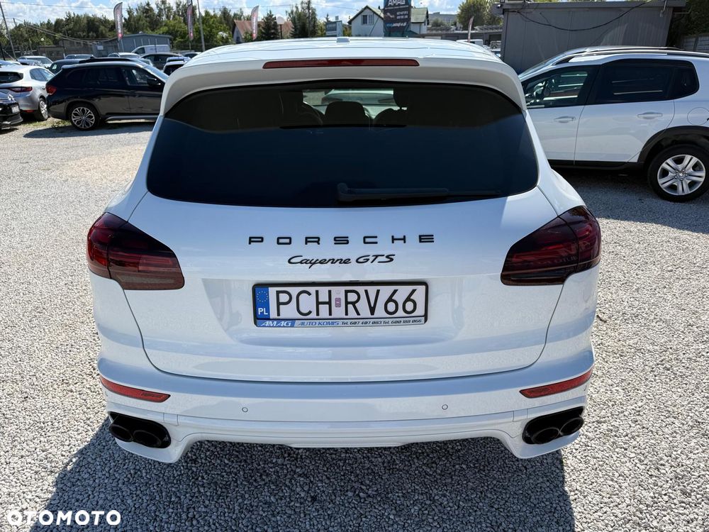 Porsche Cayenne - 7