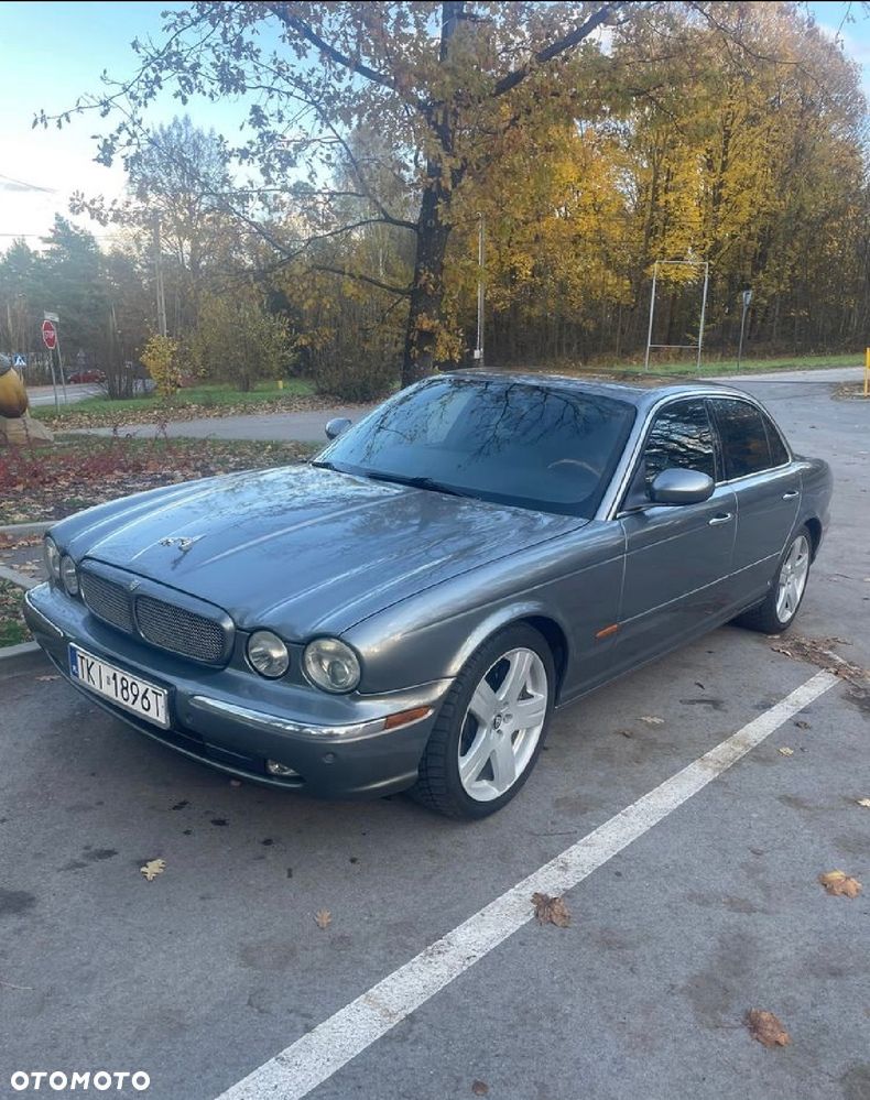 Jaguar XJR 4.2 - 3