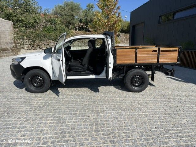Toyota Hilux - 7