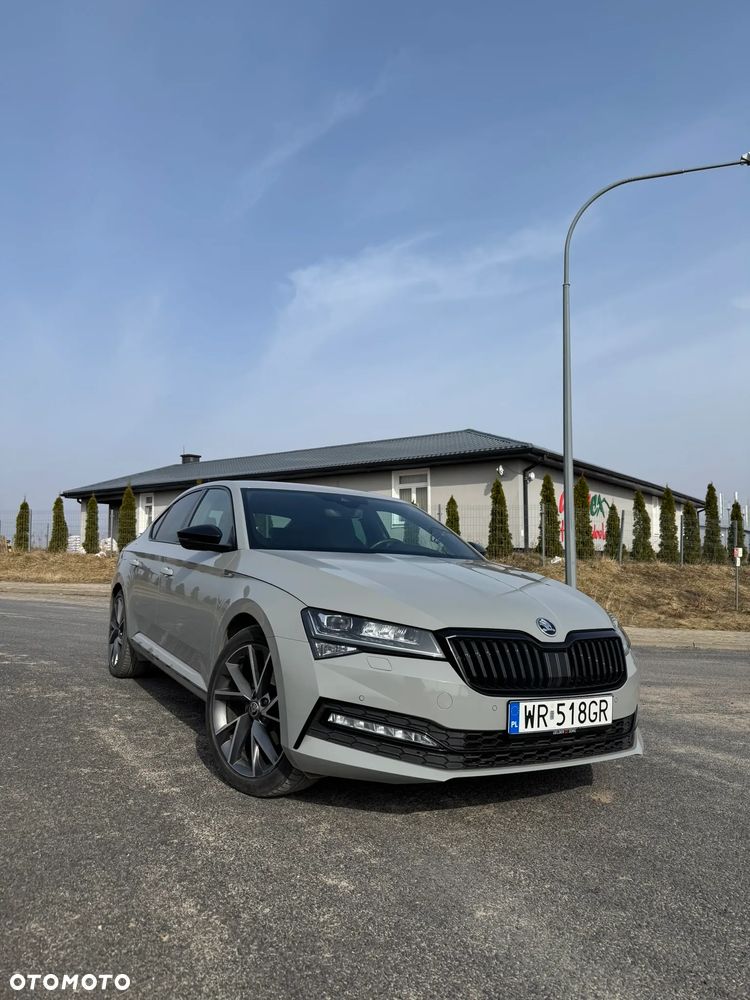 Skoda Superb 2.0 TDI SCR Sportline DSG - 10