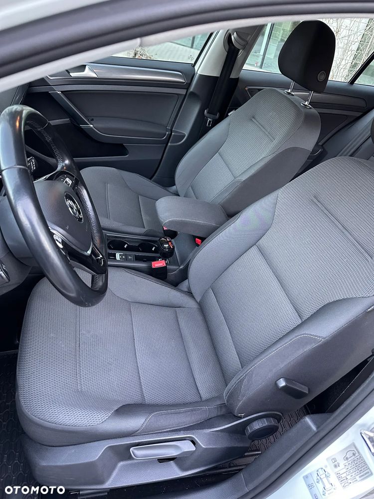 Volkswagen Golf 1.6 TDI BMT Comfortline - 11