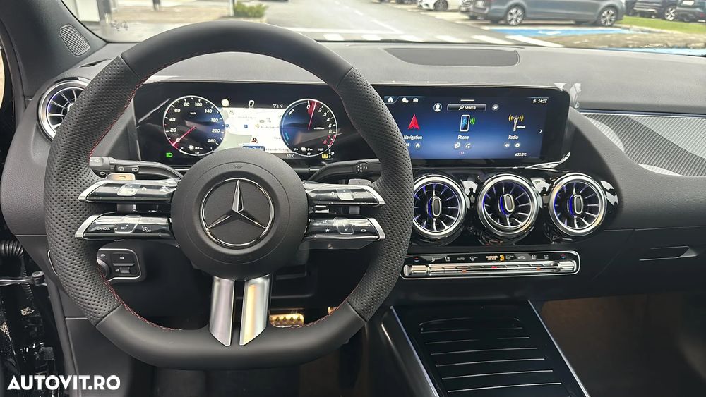 Mercedes-Benz GLA 250 e - 12