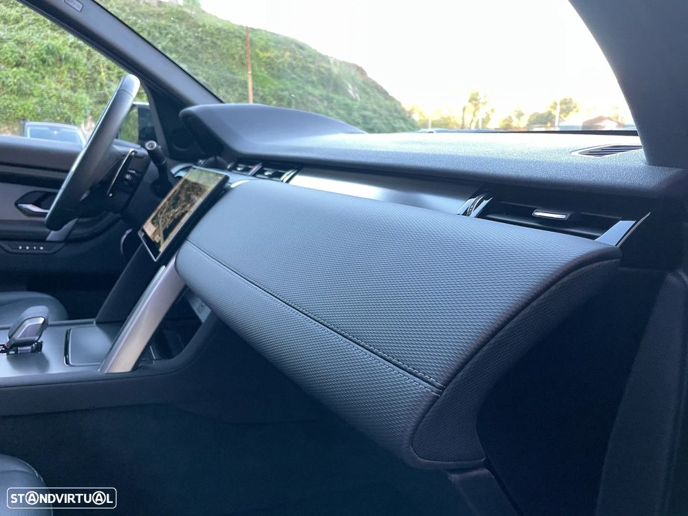 Land Rover Discovery Sport - 46