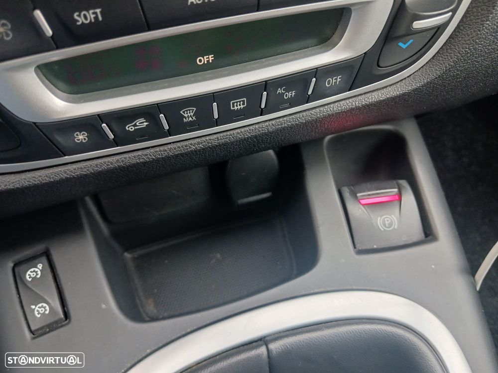 Renault Scénic 1.5 dCi Sport SS - 29