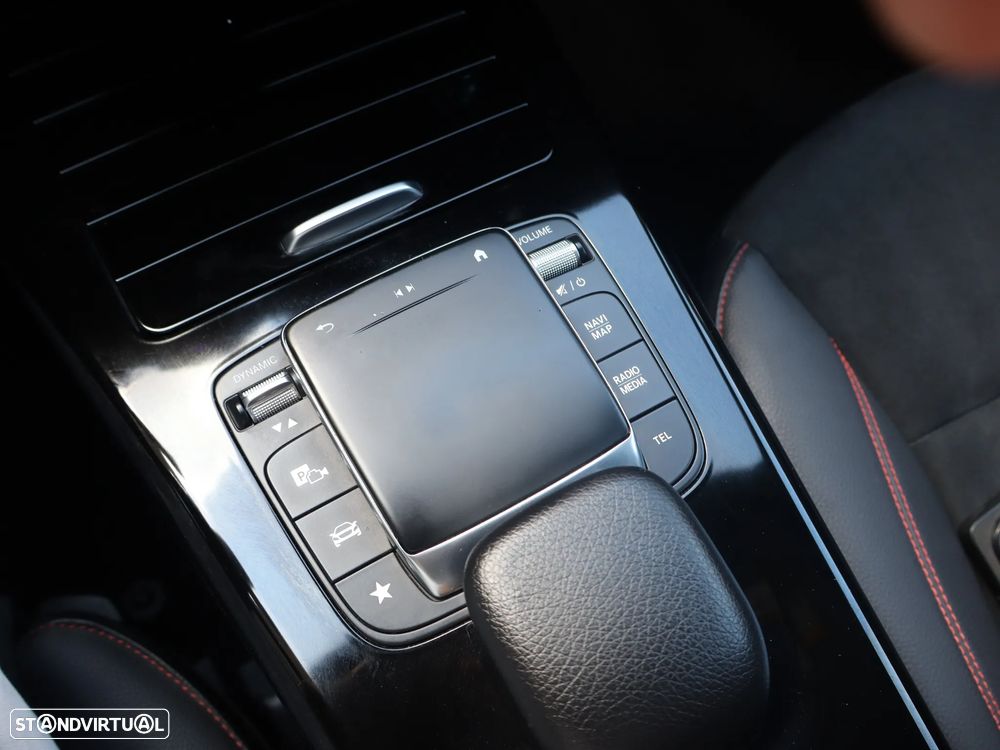 Mercedes-Benz CLA 250 e 8G-DCT AMG Line - 41
