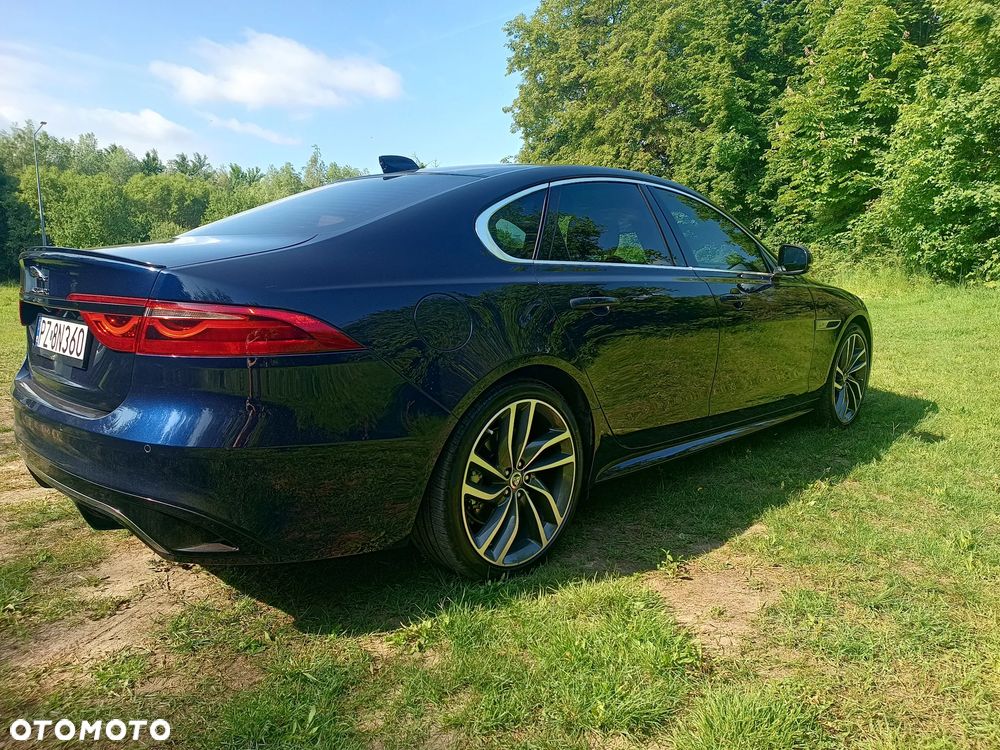 Jaguar XF P250 R-Dynamic SE - 3