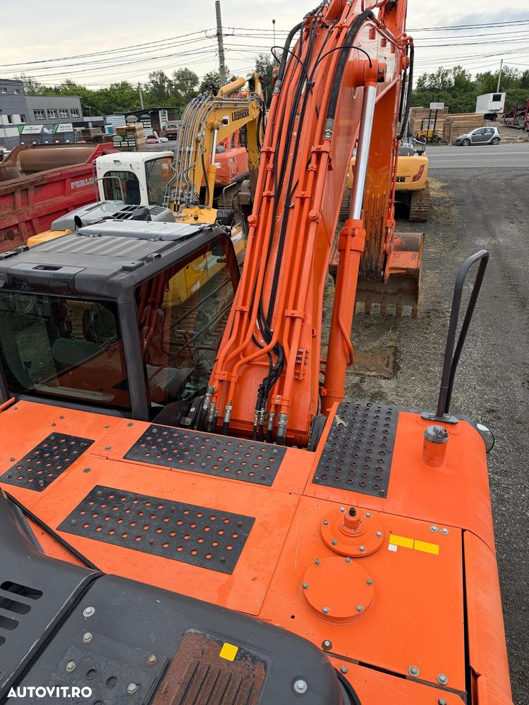 Hitachi ZX 290LCN-5B - 16